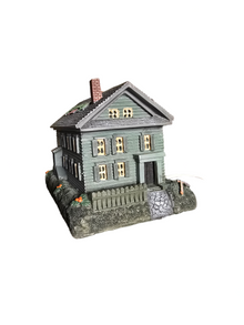 Official Lizzie Borden Light Up Replica House
