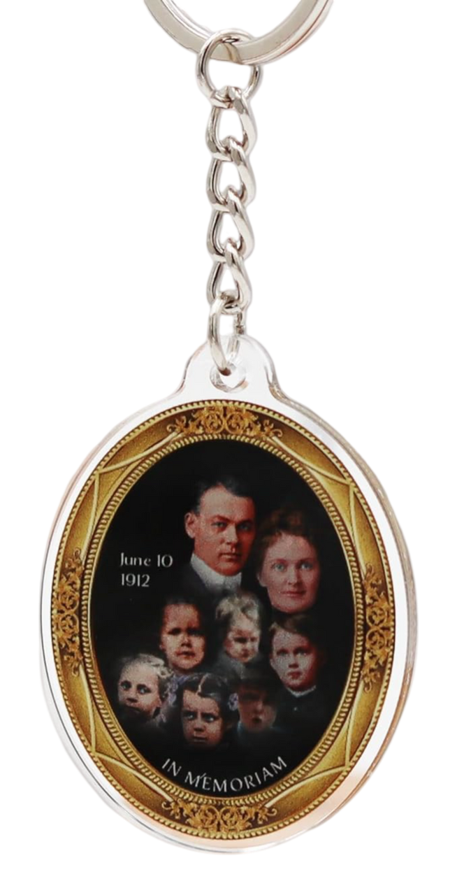 Official Villisca Axe Murder House Small Locket Keychain